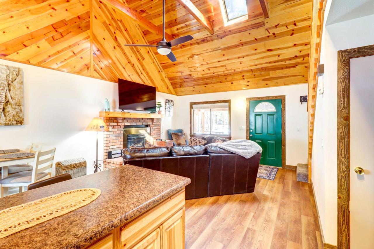 Lakeside Cabin Rental With Hot Tub - Close To Hiking Pinetop-Lakeside Luaran gambar