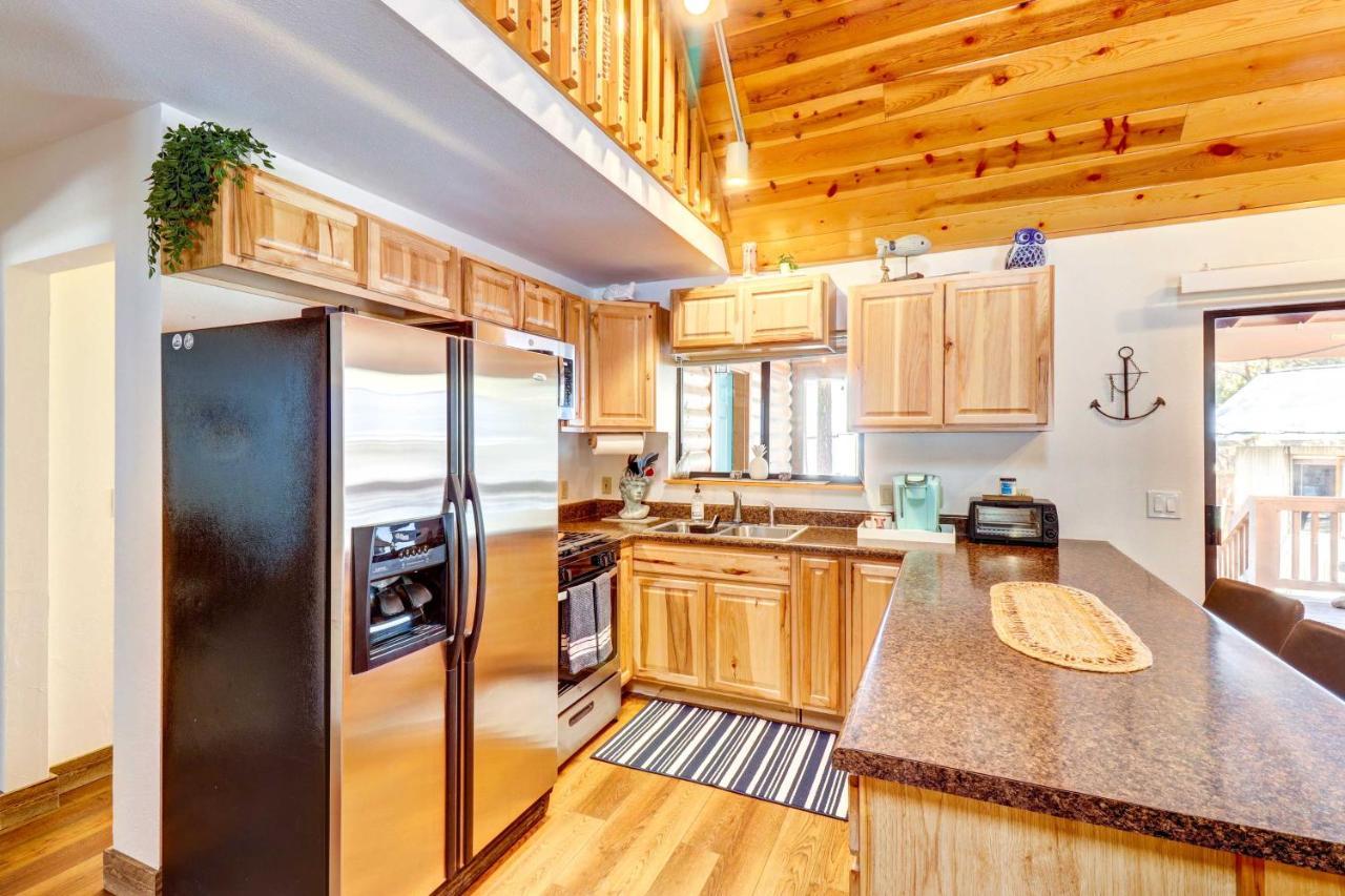 Lakeside Cabin Rental With Hot Tub - Close To Hiking Pinetop-Lakeside Luaran gambar